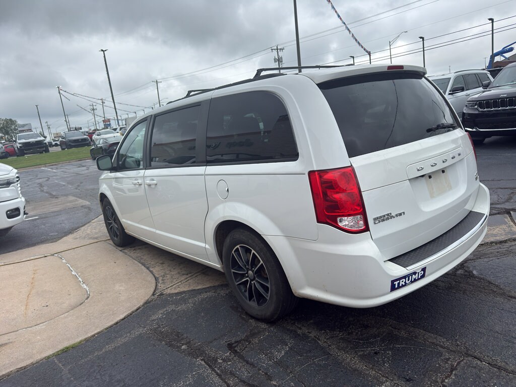 2019 Dodge Grand Caravan GT photo 3