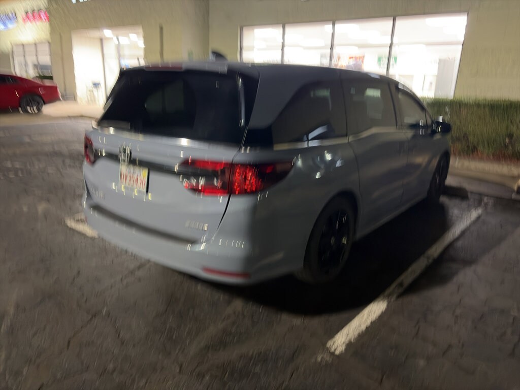 Used 2023 Honda Odyssey Sport Sport Auto