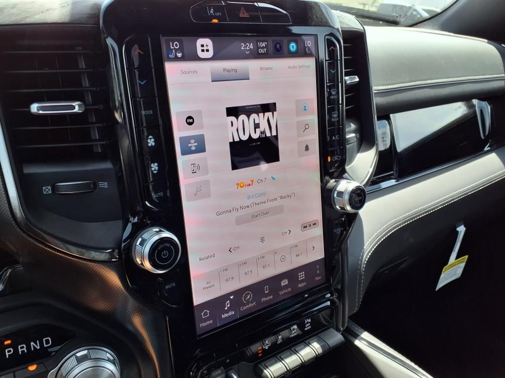 2025 RAM 1500 Limited - Photo 12