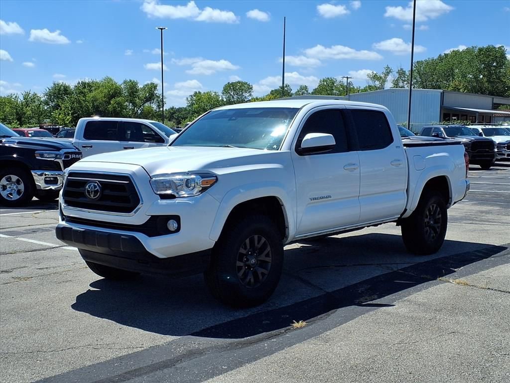 2022 Toyota Tacoma SR5 Double Cab V6 photo 3