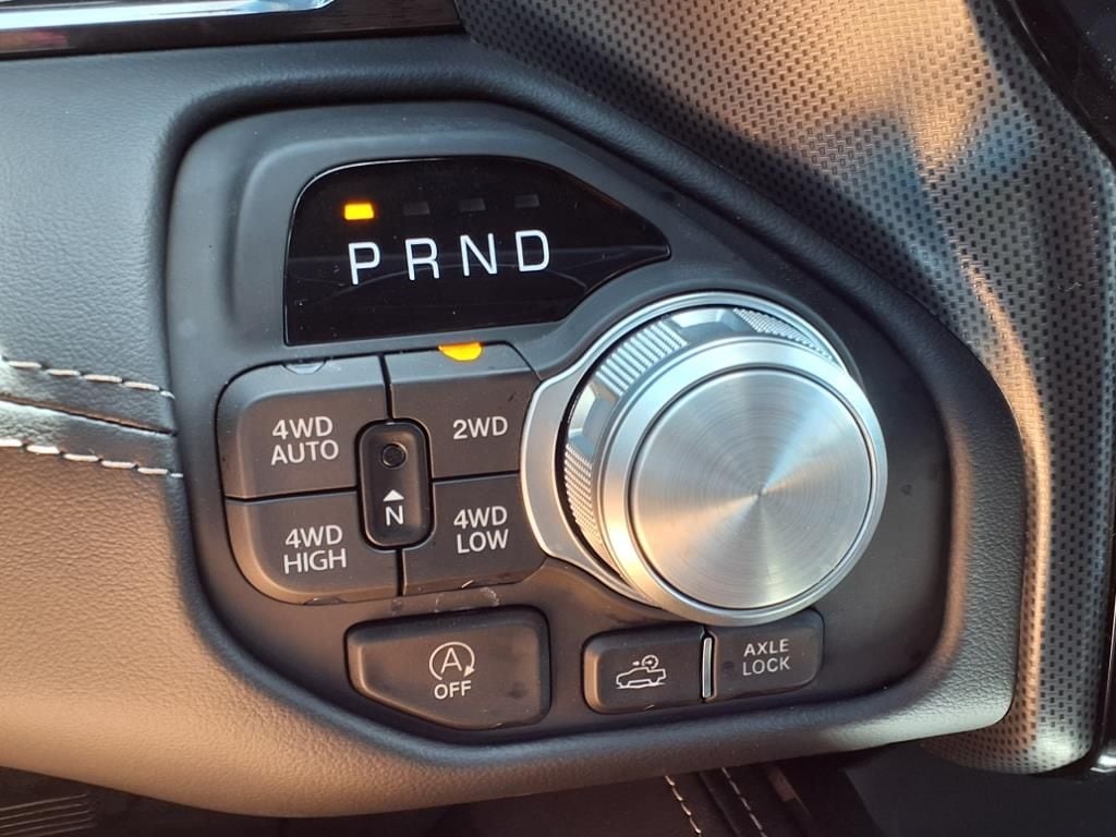 2025 RAM 1500 Limited - Photo 16