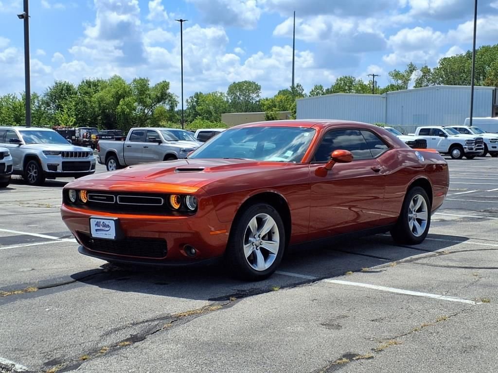 2021 Dodge Challenger SXT photo 3