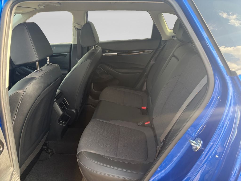 2025 Kia Seltos S - Photo 21