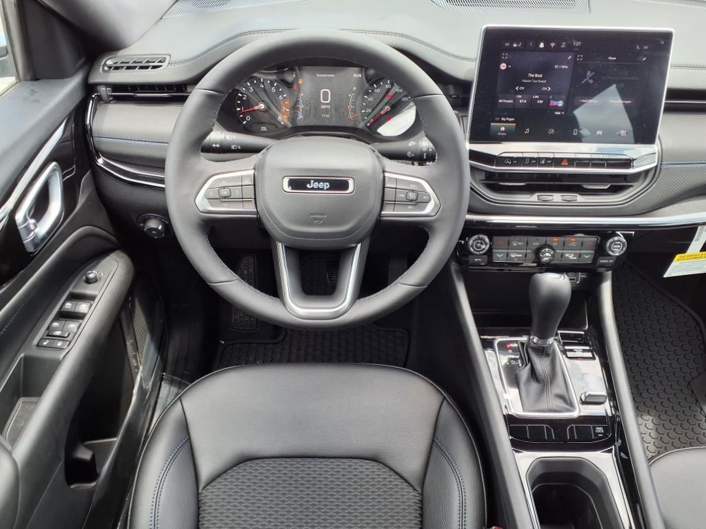2025 Jeep Compass Latitude - Photo 9