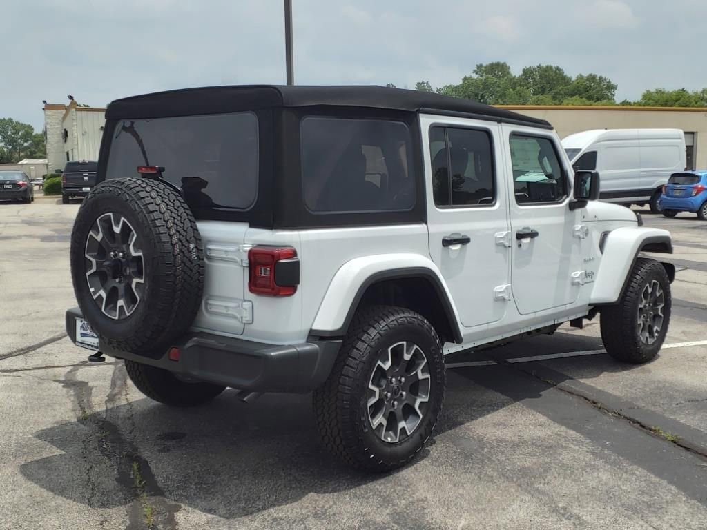 2024 Jeep Wrangler Sahara photo 2