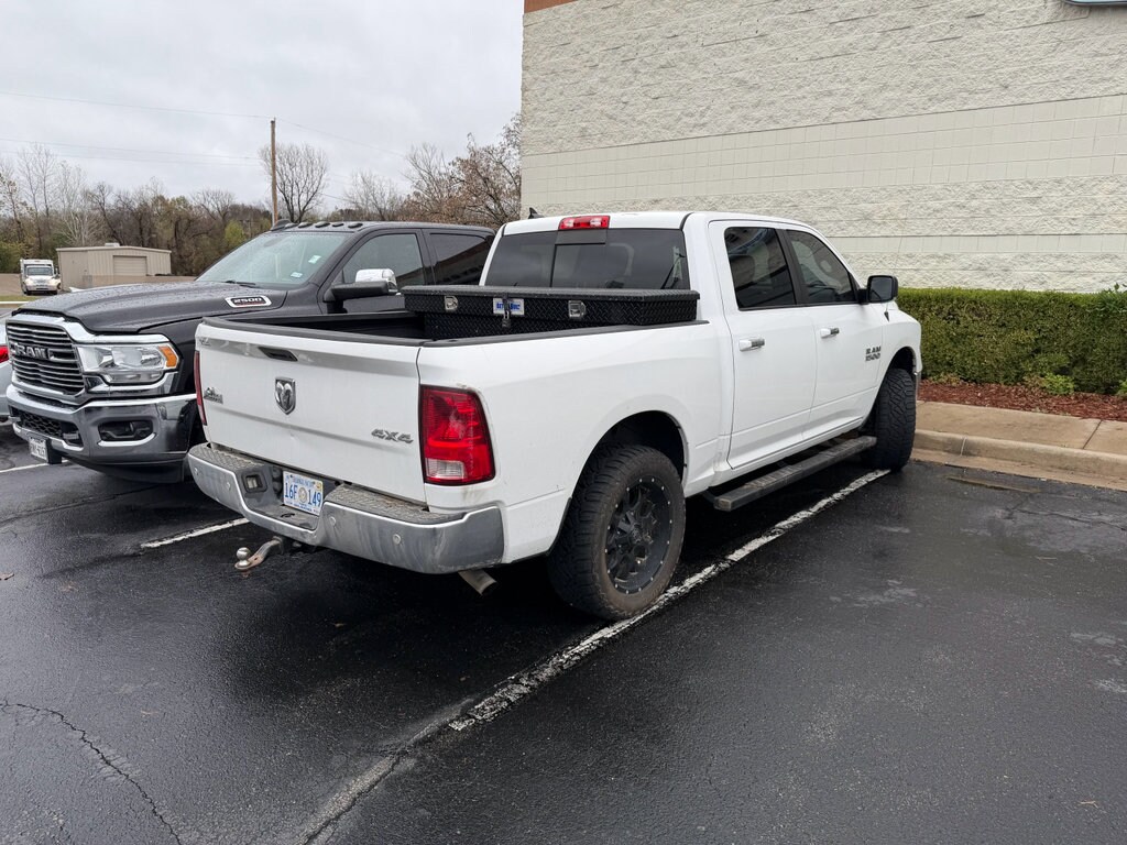 2015 Ram 1500 Big Horn photo 3