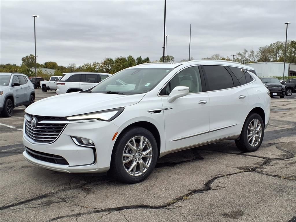 2023 Buick Enclave Premium photo 3