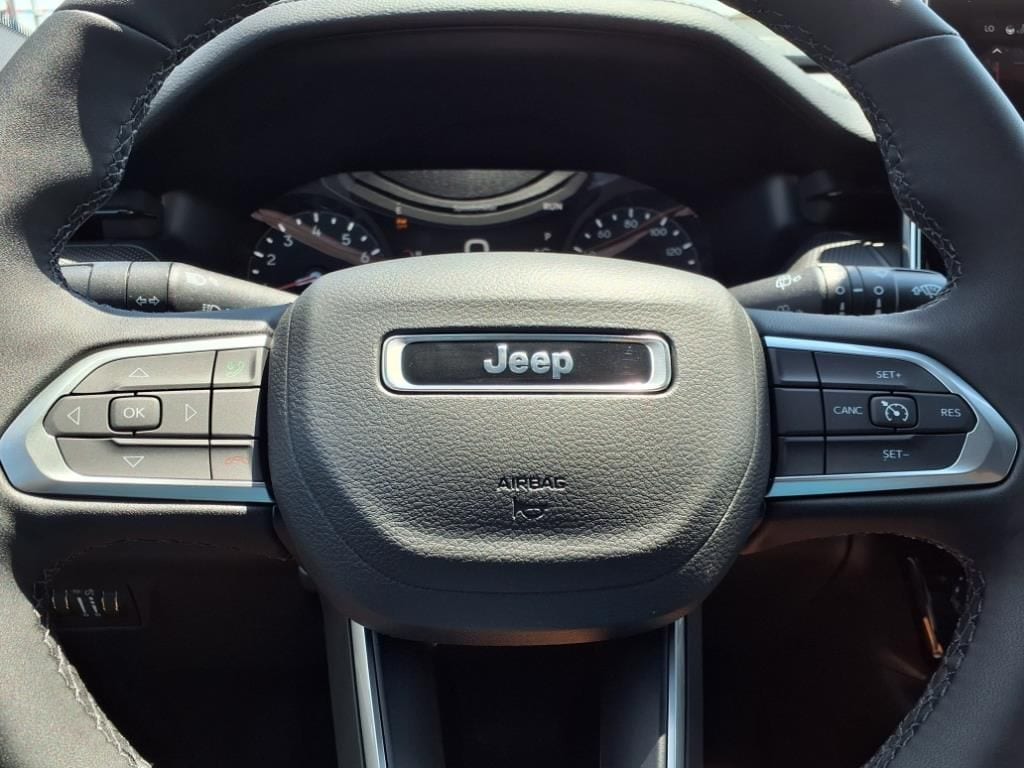 2025 Jeep Compass Latitude - Photo 19