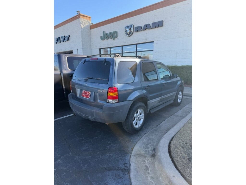 Used 2005 Ford Escape XLT 103 WB 3.0L XLT
