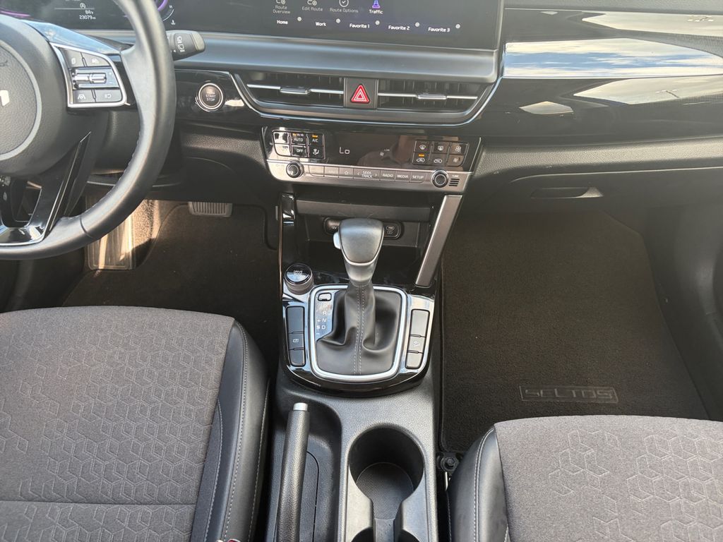 2025 Kia Seltos S - Photo 27