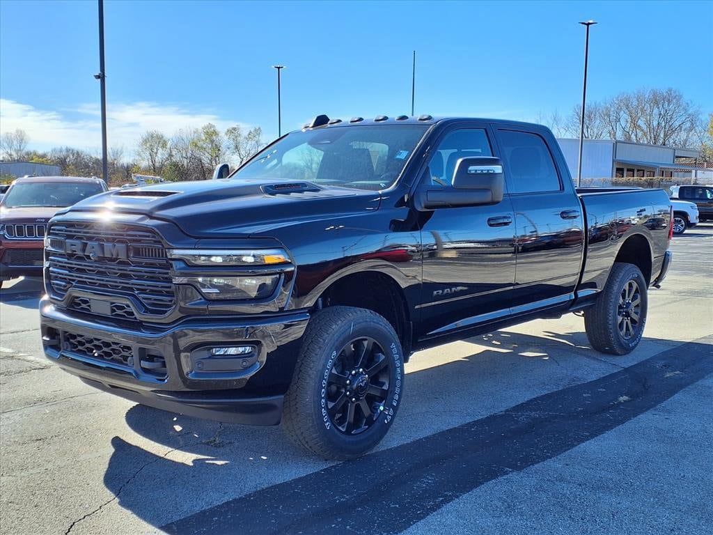 New 2026 Ram 2500 LARAMIE CREW CAB 4X4 6'4 BOX Pickup