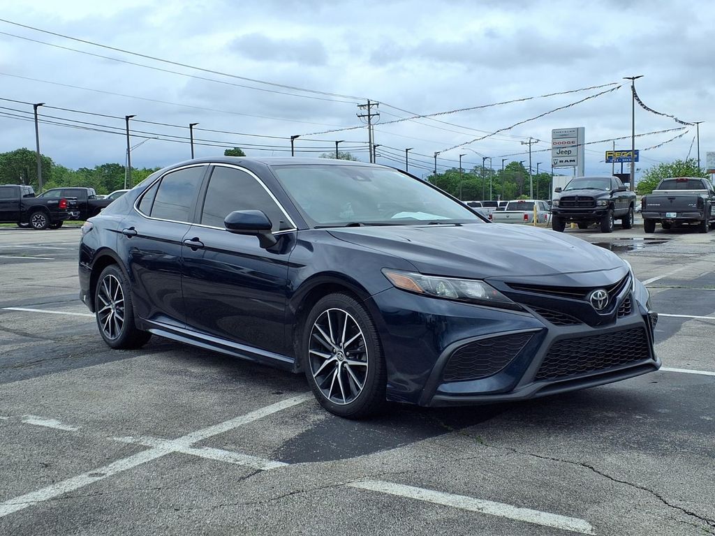 2021 Toyota Camry SE