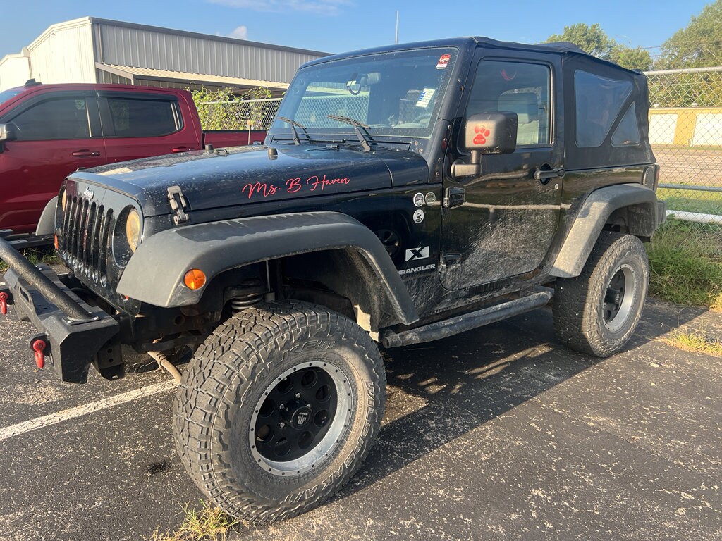 2009 Jeep Wrangler X photo 2