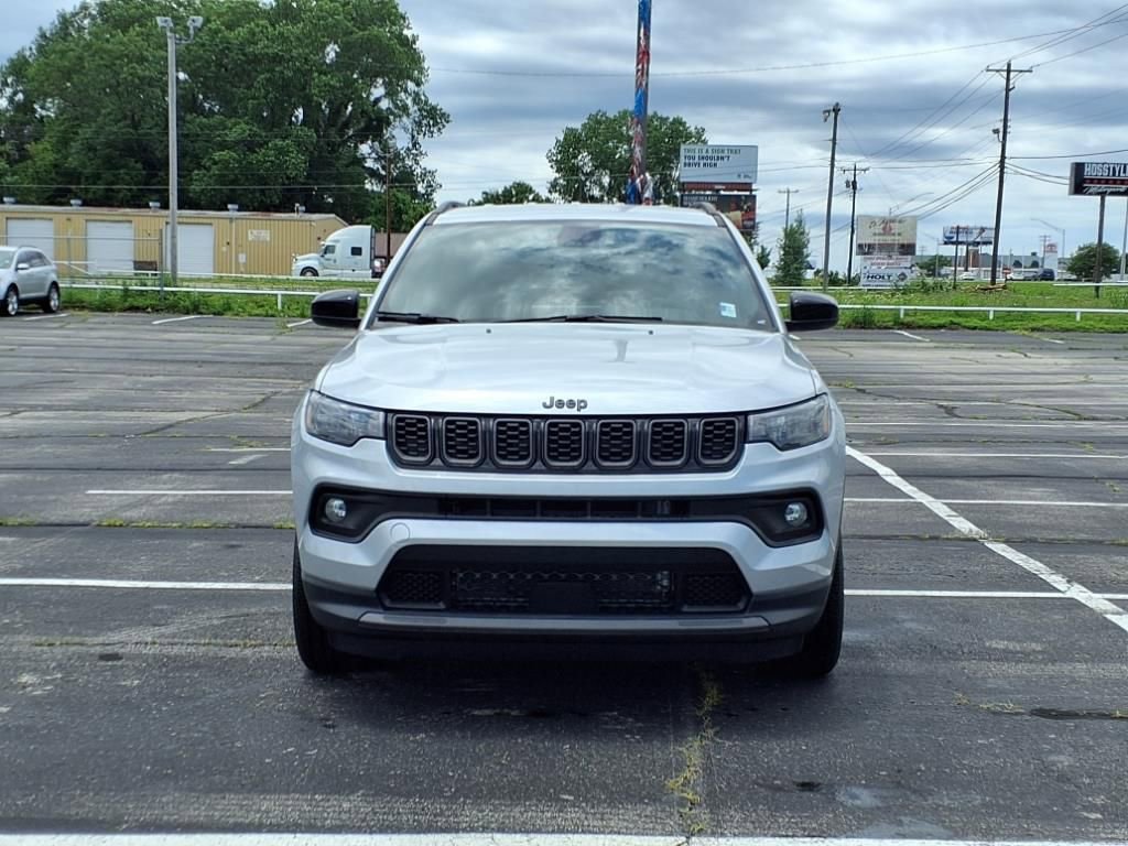 2025 Jeep Compass Latitude Altitude Special Edition photo 2
