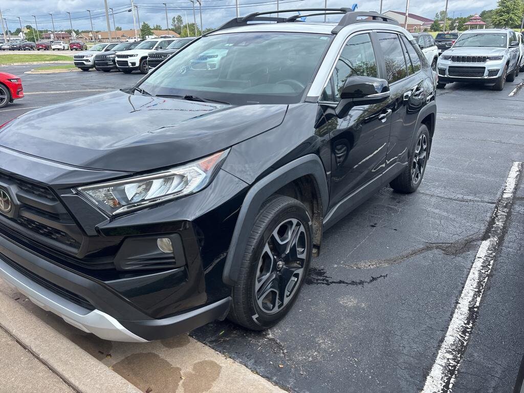 2019 Toyota RAV4 Adventure photo 3