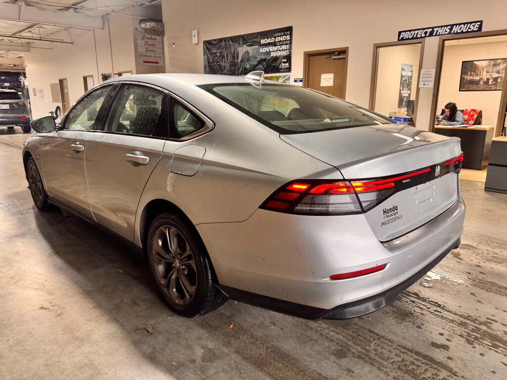 2024 Honda Accord EX photo 2