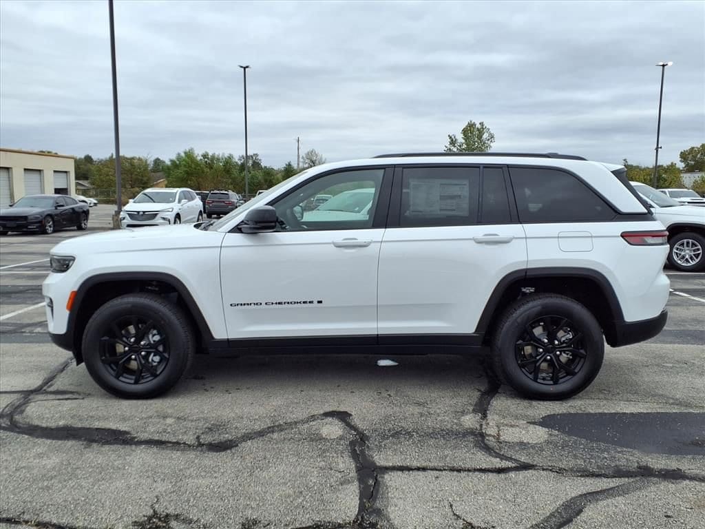 New 2025 Jeep Grand Cherokee ALTITUDE X 4X2 Sport Utility