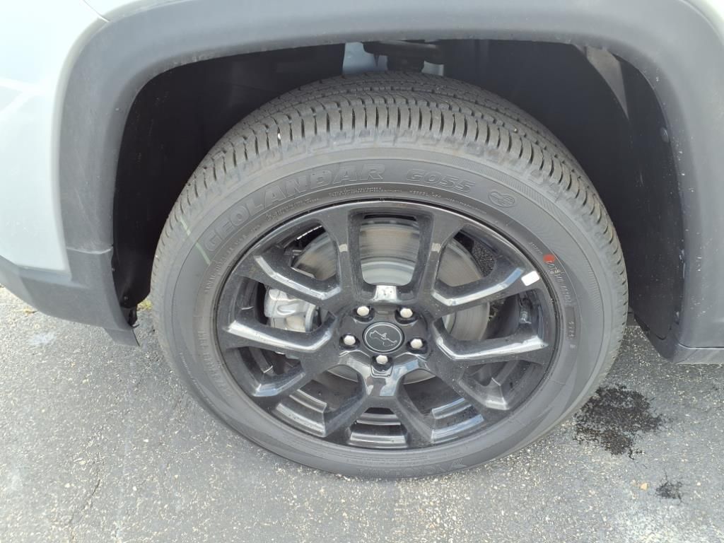 2025 Jeep Compass Latitude - Photo 27