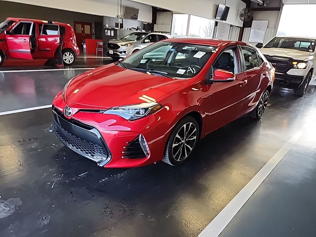 Used 2017 Toyota Corolla SE Sedan