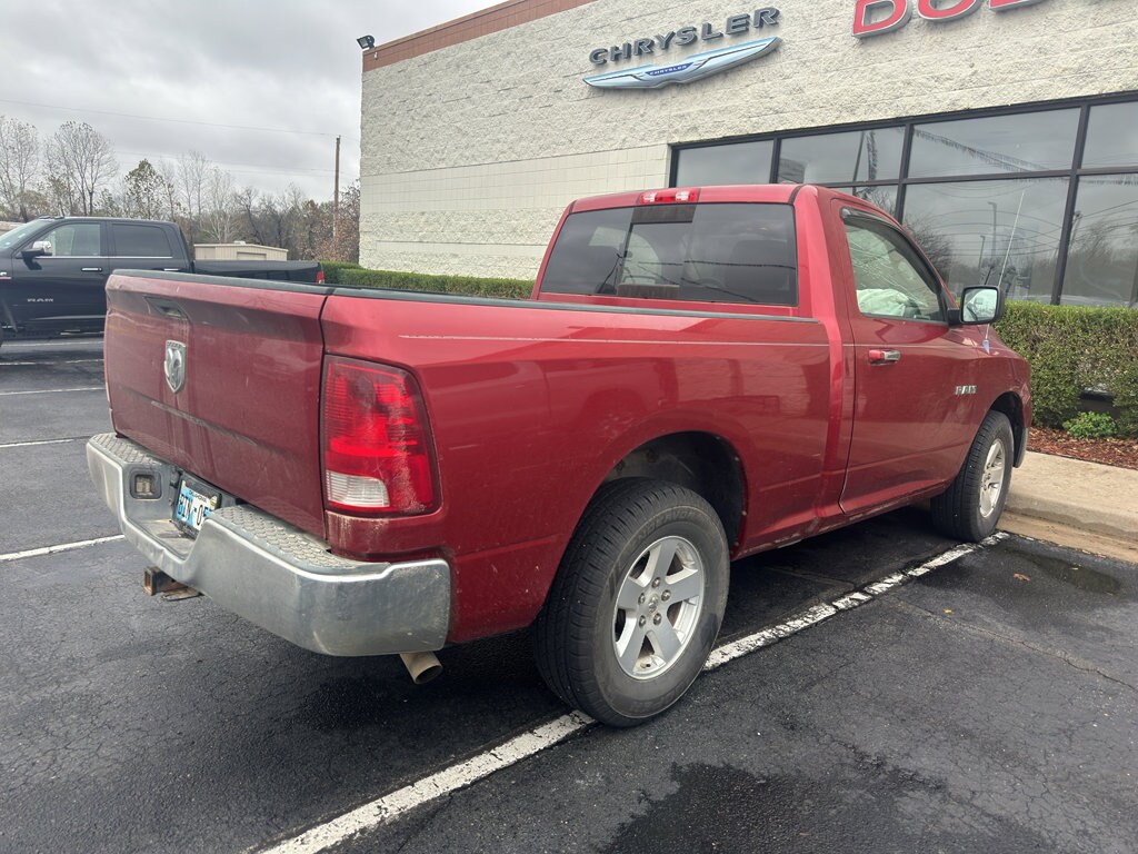 2009 Dodge Ram SLT photo 2