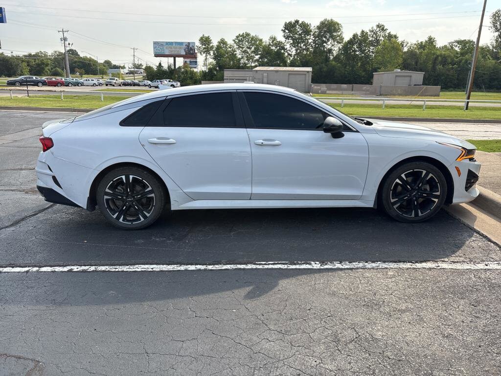 2022 Kia K5 GT-Line photo 4