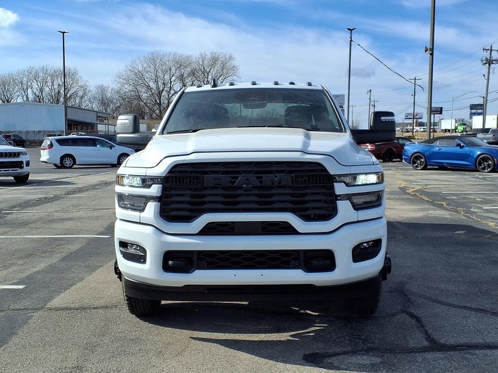 New 2026 Ram 3500 BIG HORN CREW CAB 4X4 8' BOX Pickup