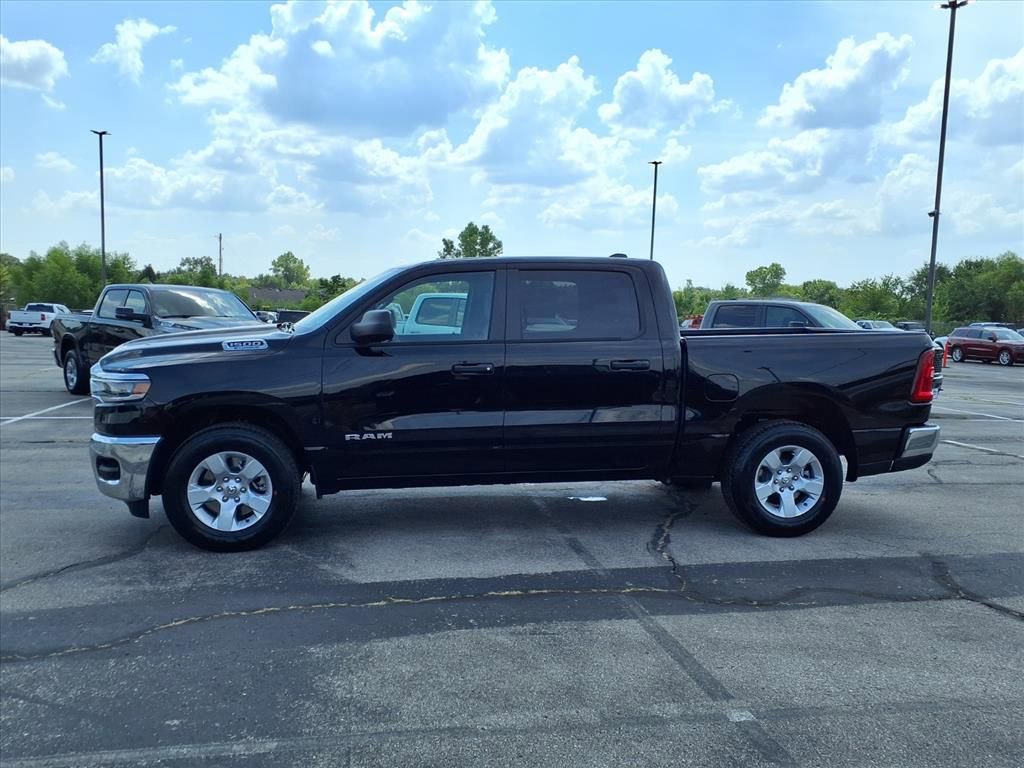 2025 Ram 1500 Tradesman photo 4