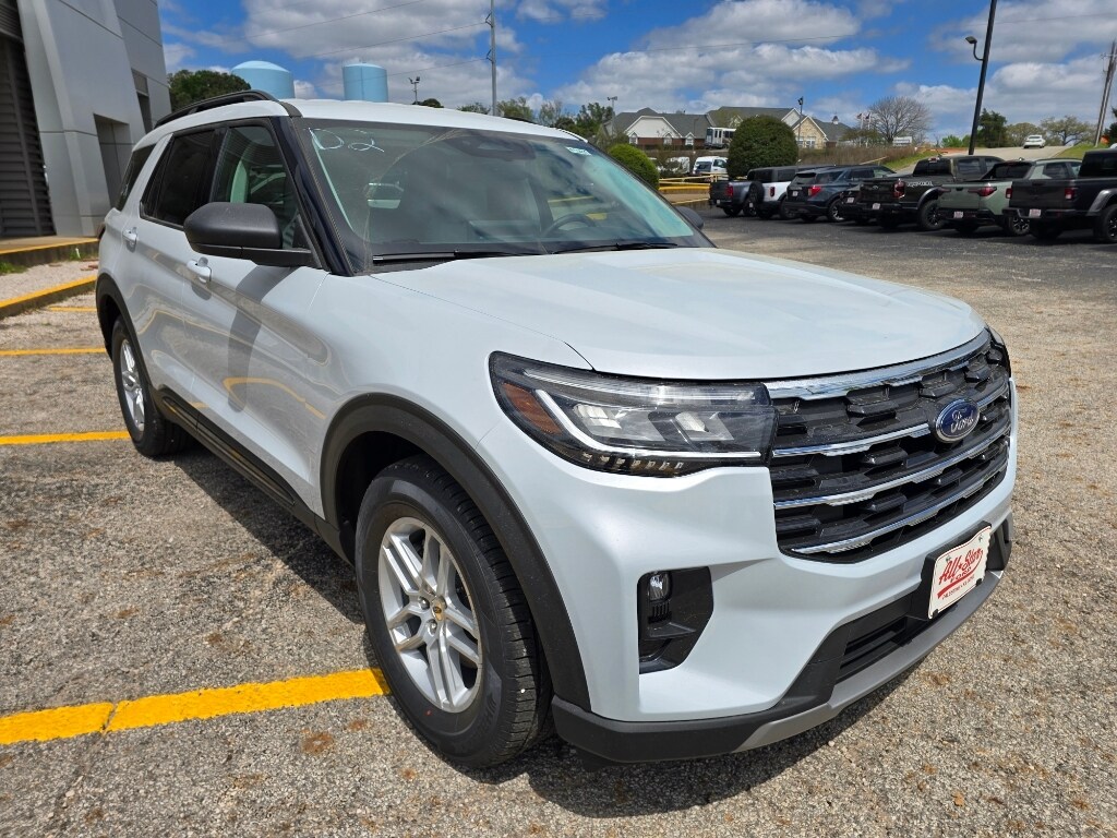 New 2026 Ford Explorer Active w/200A Pkg SUV