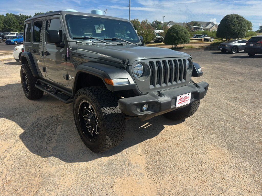 2019 Jeep Wrangler Unlimited Sport photo 2