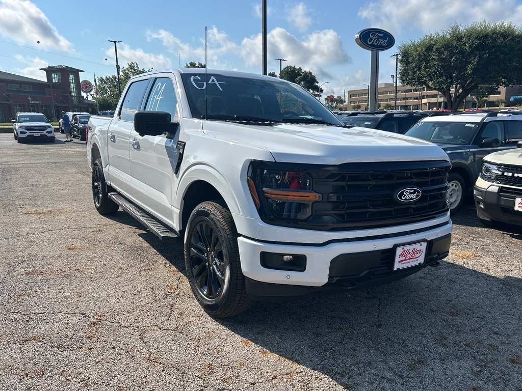 New 2025 Ford F-150 XLT Crew Cab