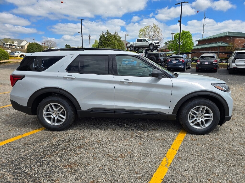 New 2026 Ford Explorer Active w/200A Pkg SUV