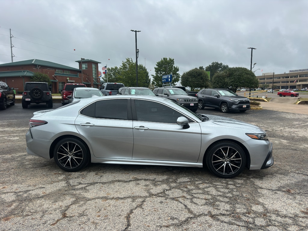 Used 2023 Toyota Camry SE Sedan