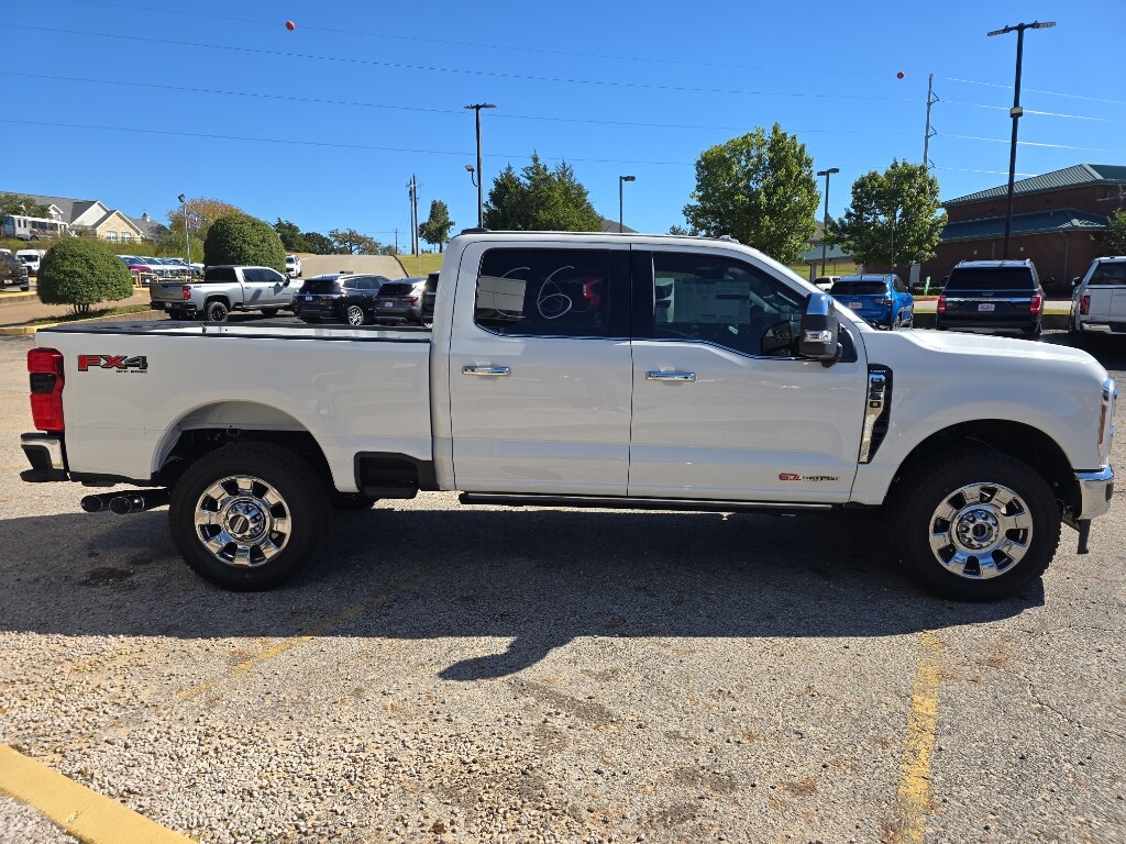 New 2025 Ford F-250 Lariat Crew Cab