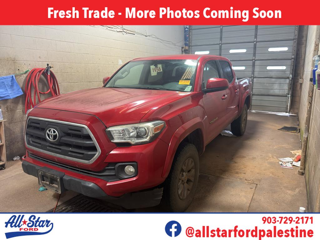 2017 Toyota Tacoma SR5 Double Cab 4x2 V6 Auto Short Bed's photo