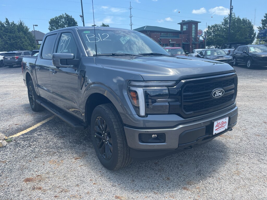 2025 Ford F-150 Lariat photo 4