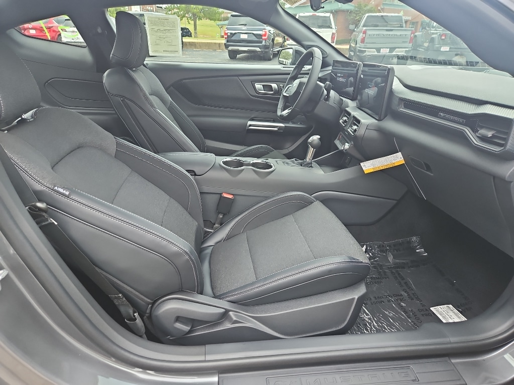 2026 Ford Mustang EcoBoost Fastback - Photo 5