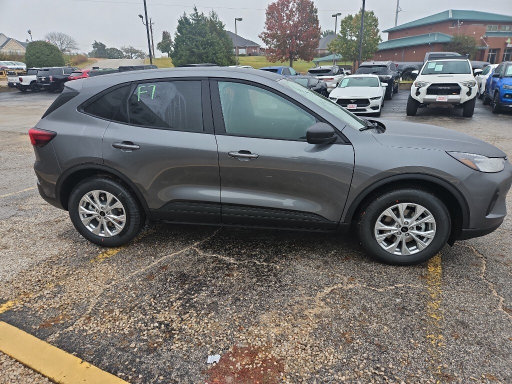 2026 Ford Escape Active photo 3