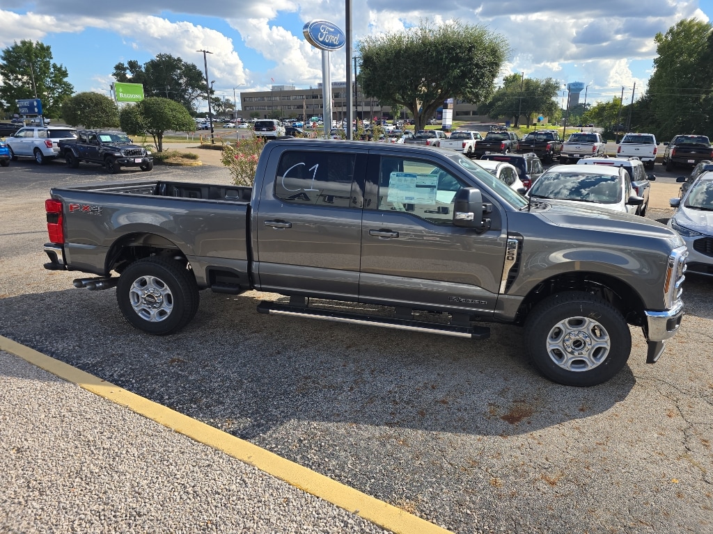 New 2026 Ford F-250 XLT Crew Cab