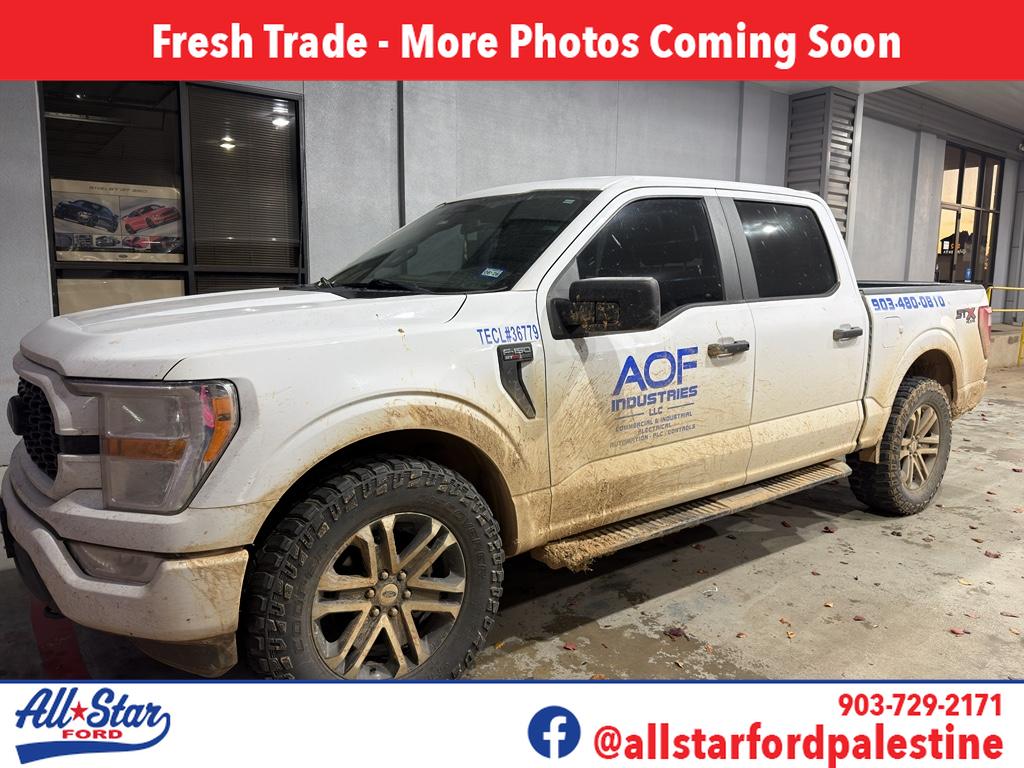 2022 Ford F-150 XL's photo