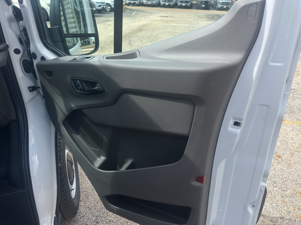 2025 Ford Transit Van Base - Photo 15