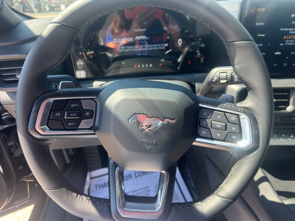 2025 Ford Mustang GT Fastback - Photo 9