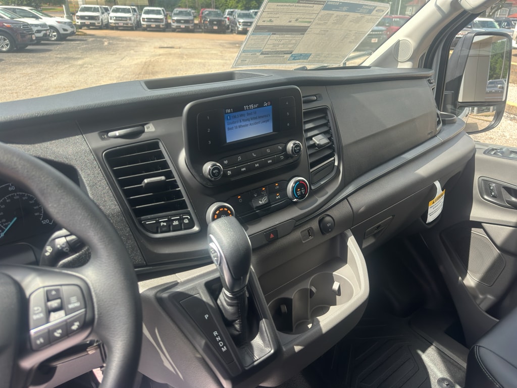 2025 Ford Transit Van Base - Photo 11