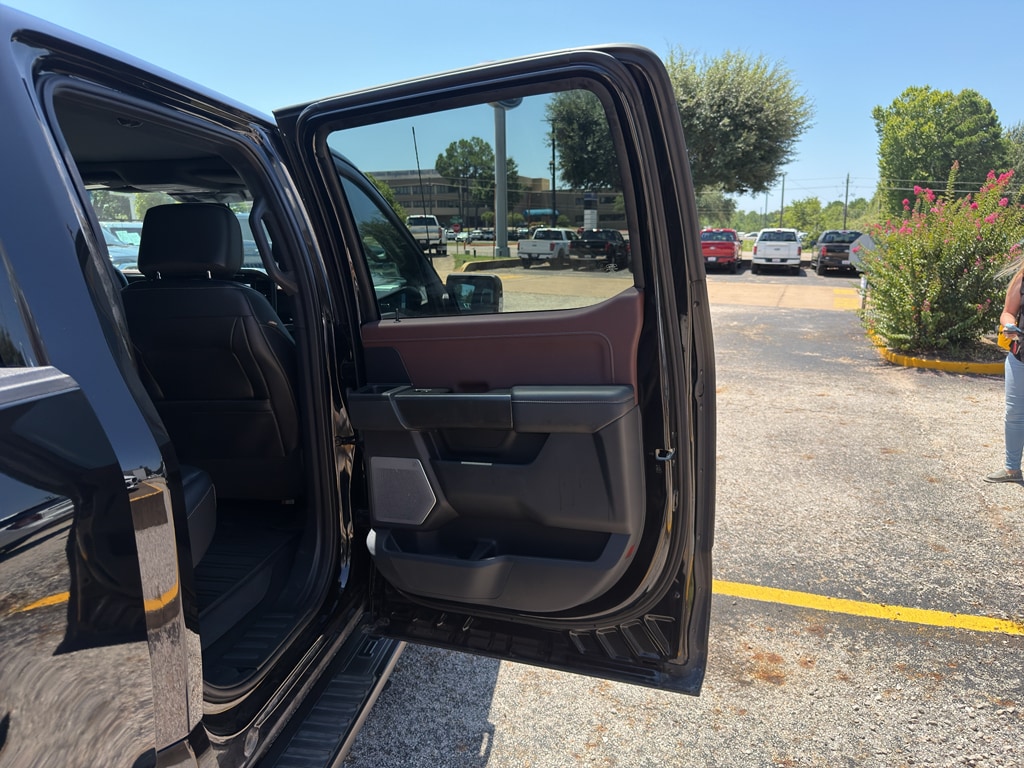 Photo 32