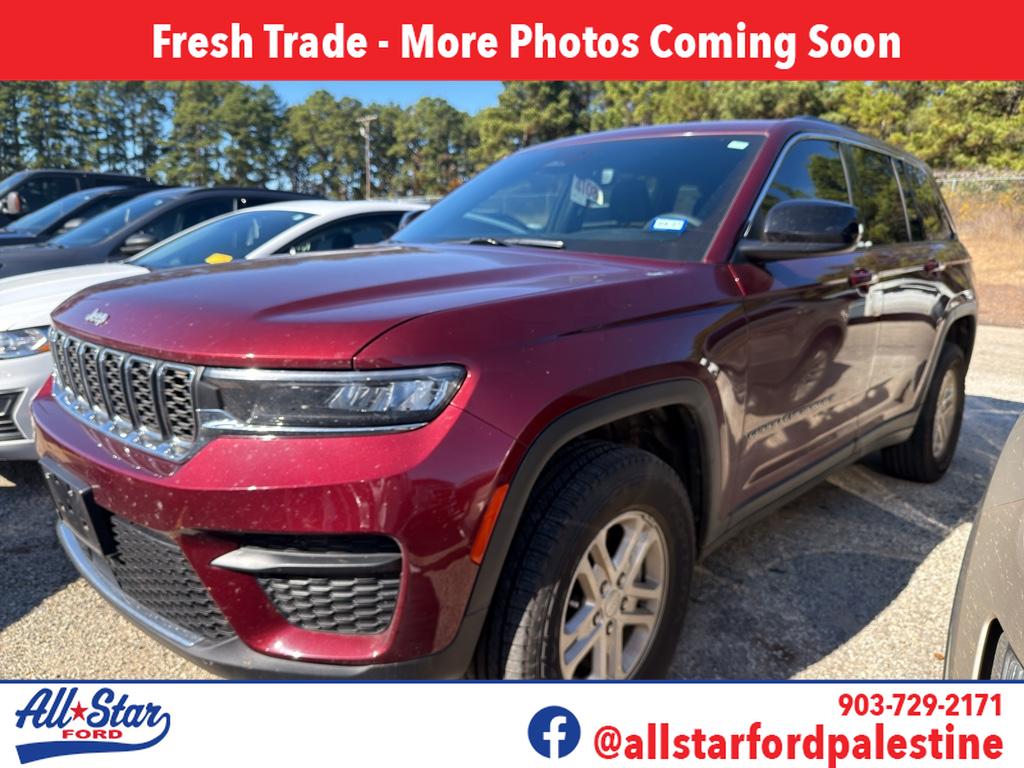 2024 Jeep Grand Cherokee Laredo's photo