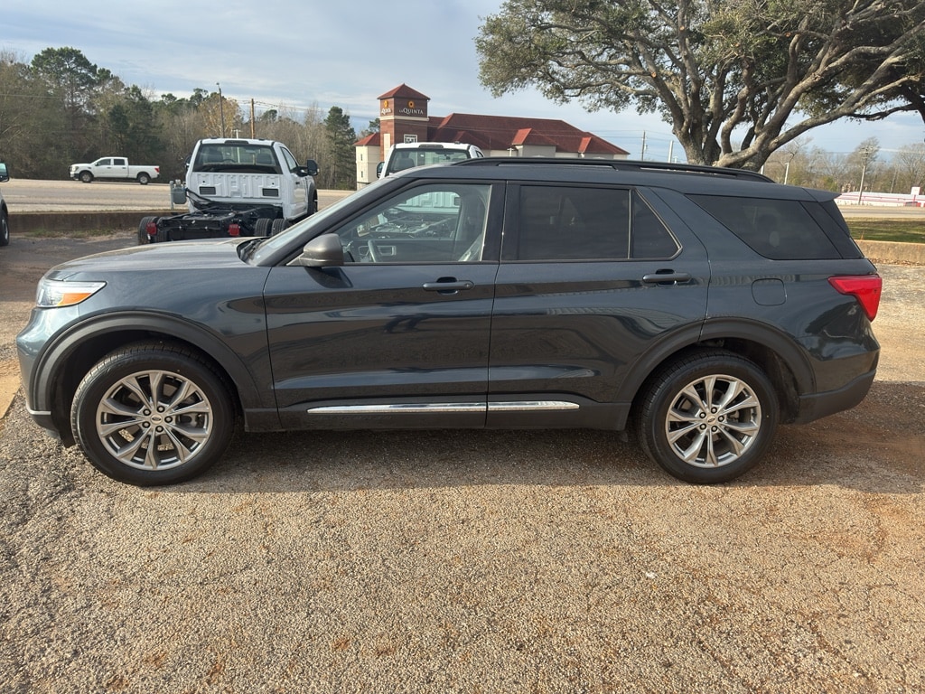 Used 2022 Ford Explorer XLT Sport Utility