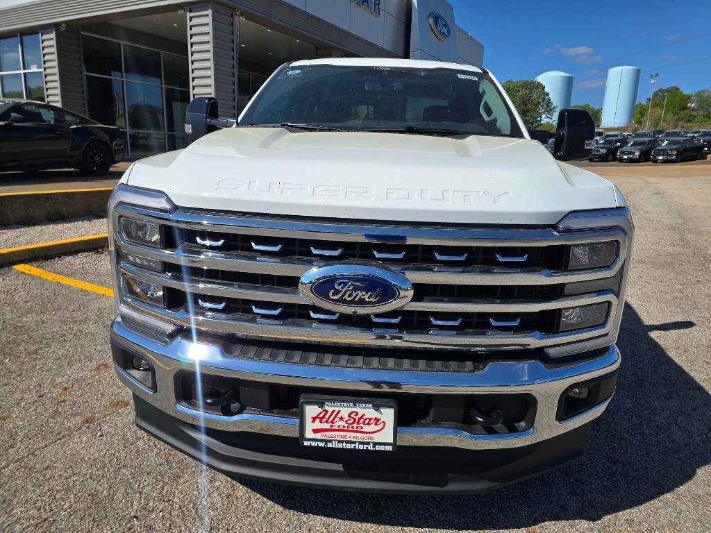 2026 Ford F-250 Super Duty Lariat - Photo 2
