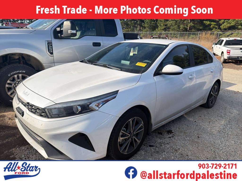 2022 Kia FORTE LXS's photo
