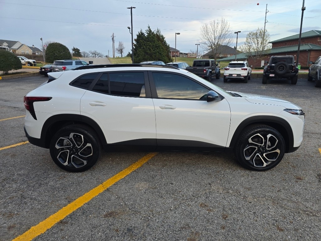 Used 2025 Chevrolet Trax 2RS Sport Utility
