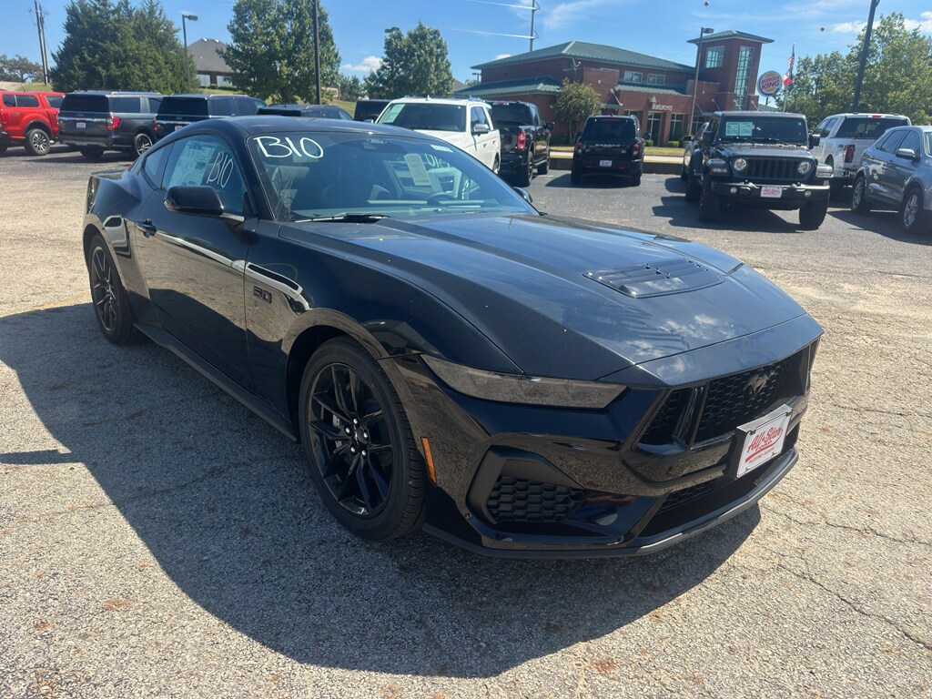 2025 Ford Mustang GT photo 2