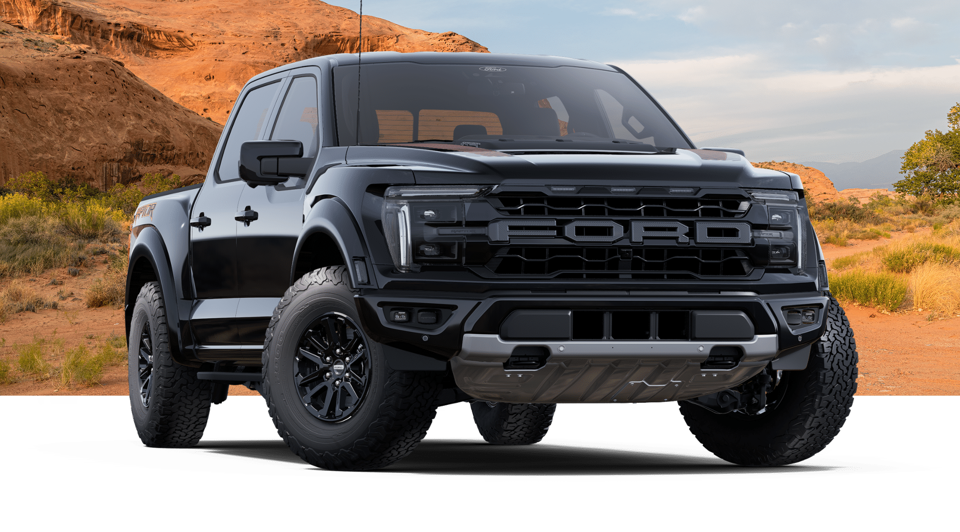 2024 Bronco ®: The Iconic Off-Roader Returns with Modern Features thumbnail